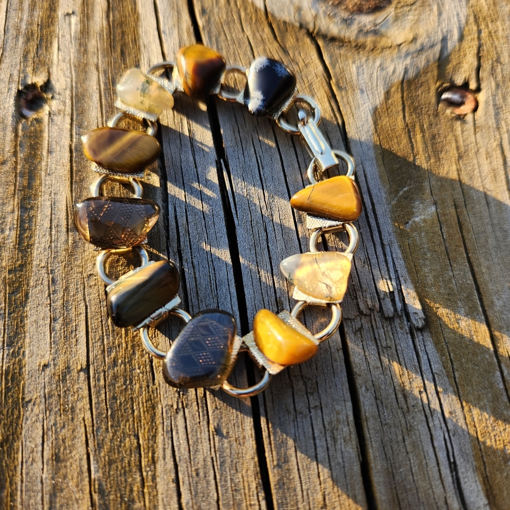 Stunning Assorted Stones  Bracelet  EUC